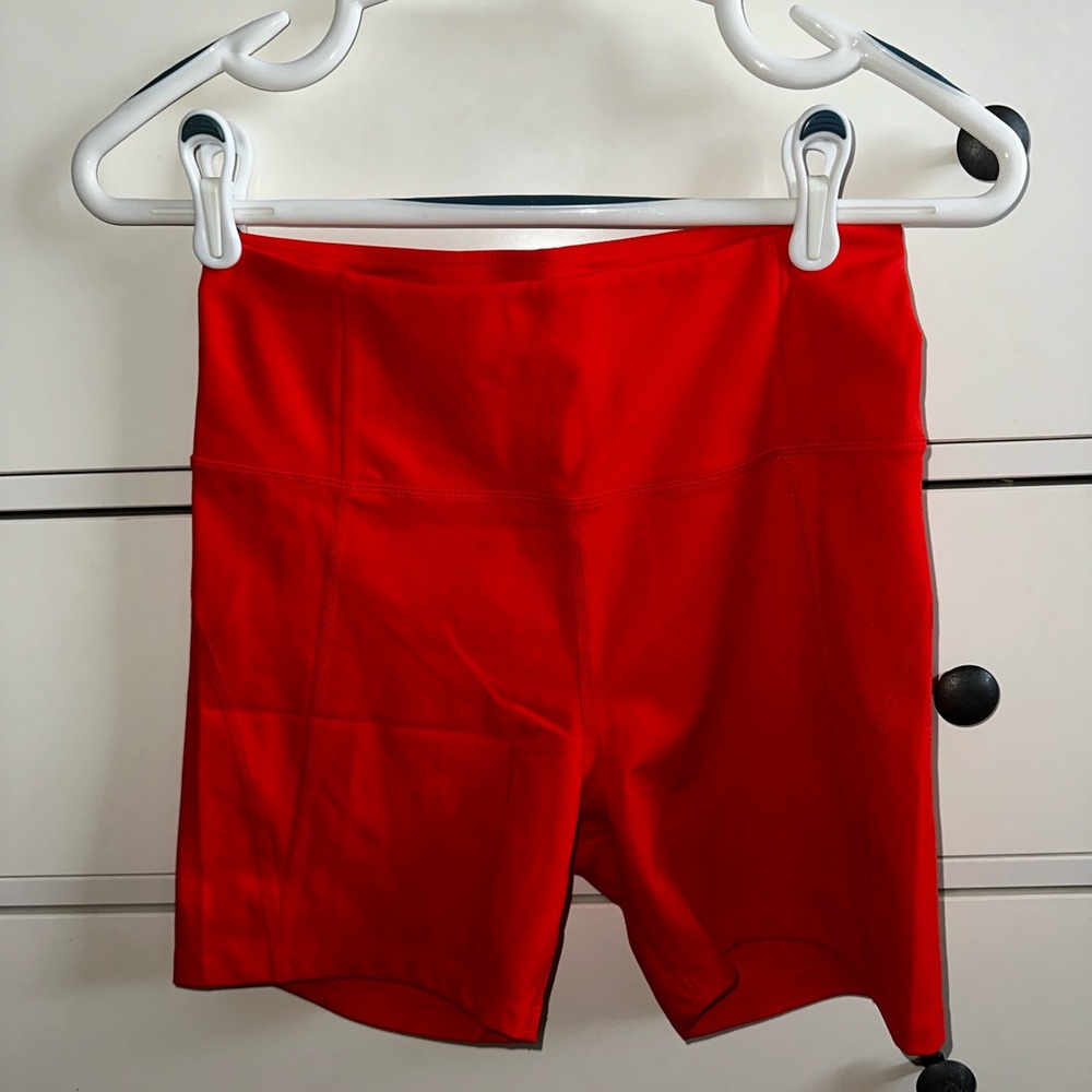 Girlfriend Collective Blood Orange High-Rise Run Short size M NWT